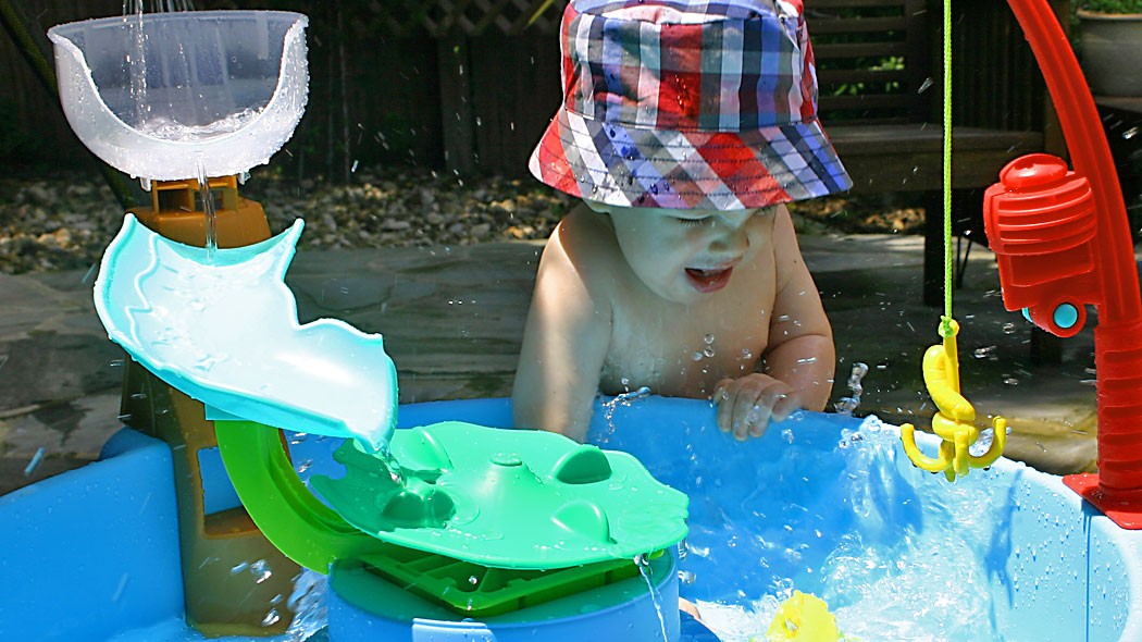 Little Tikes Fish ‘N Splash Water Table Review